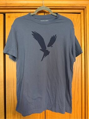 American Eagle Outfitters Men’s Slate Blue Eagle Graphic Tee
